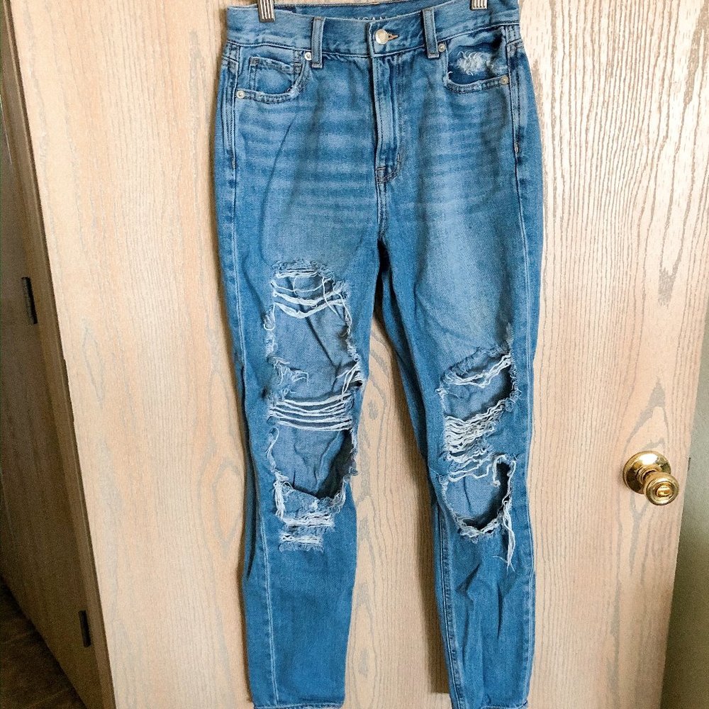 American Eagle Mom Jeans